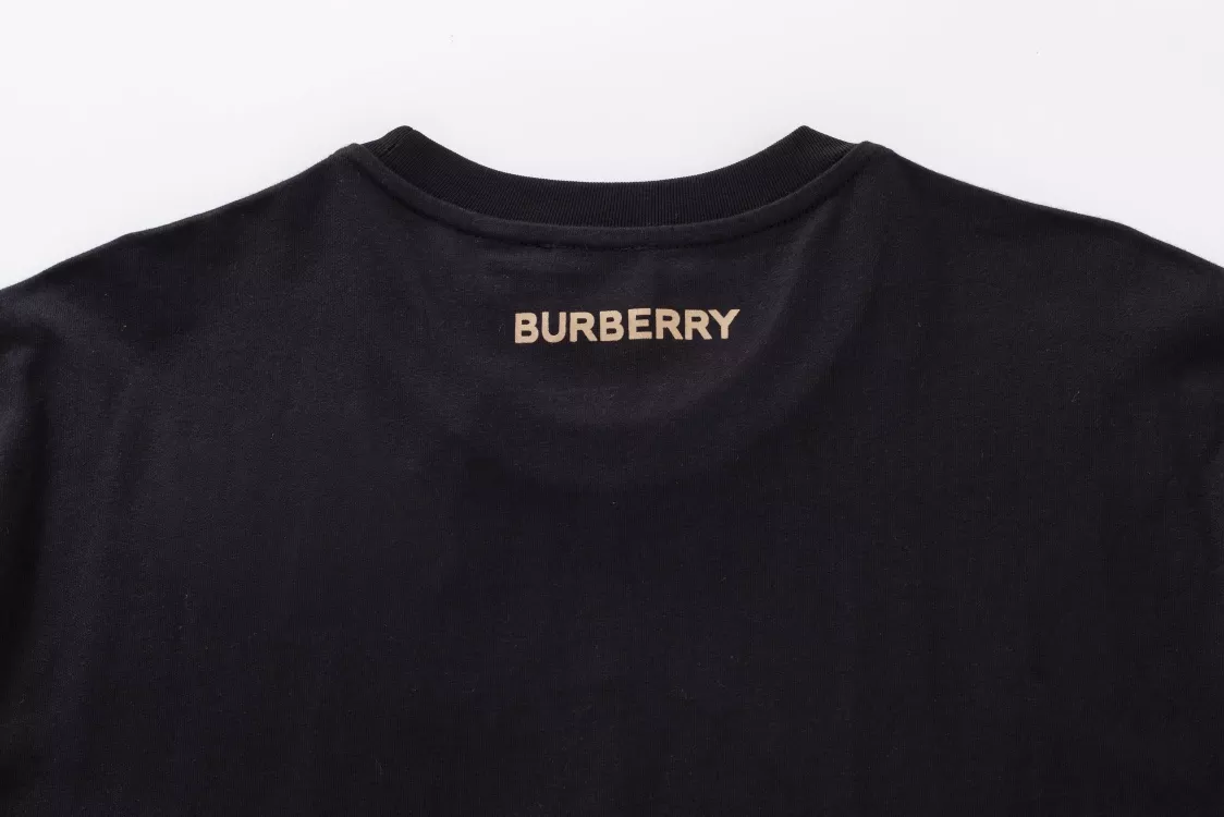 Burberry Deer Embroidery Crewneck T-shirt - uafactory